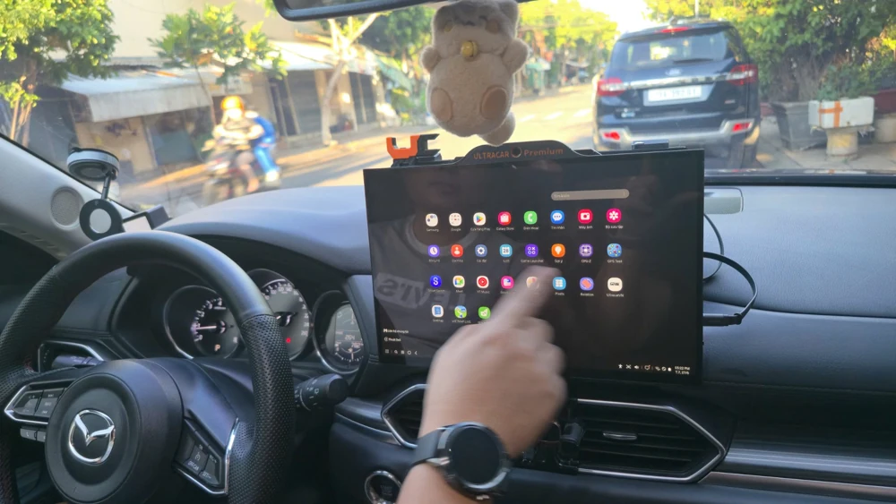 Using the touchscreen