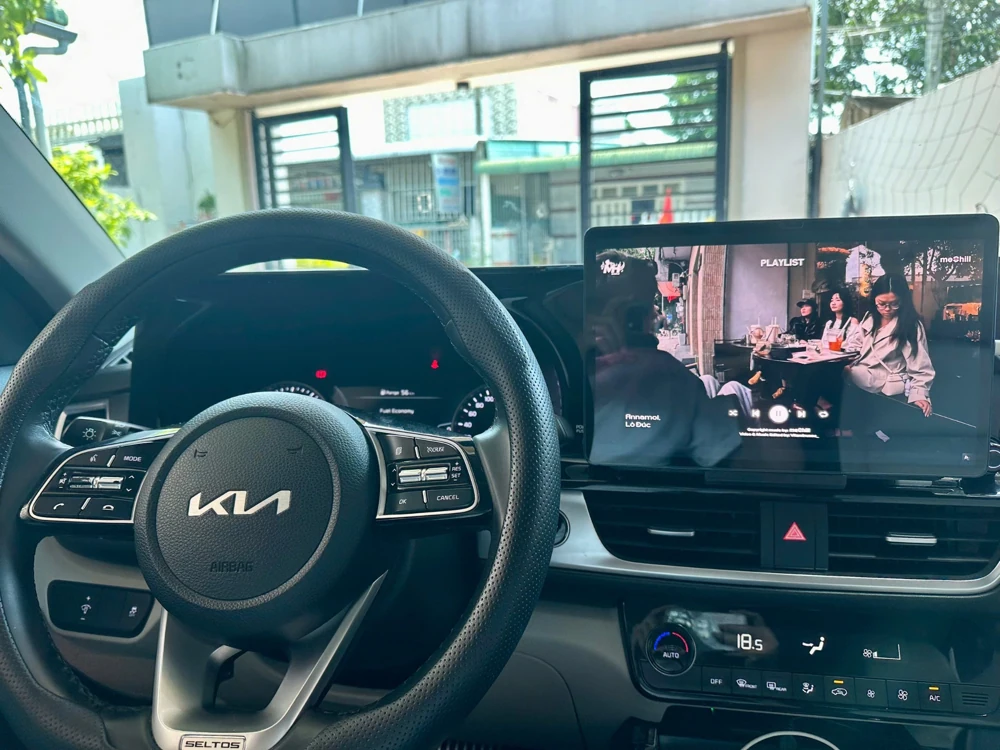 Kia cockpit with UltraCar installed