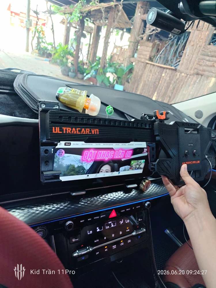 The fitted mount