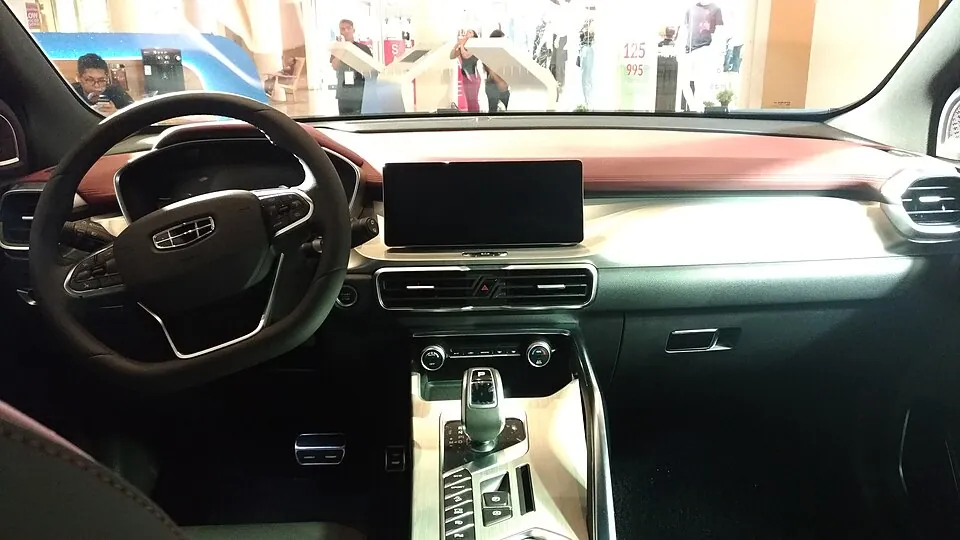 Khoang lái nguyên bản để tham khảo. 2019 Geely Coolray - Interior
