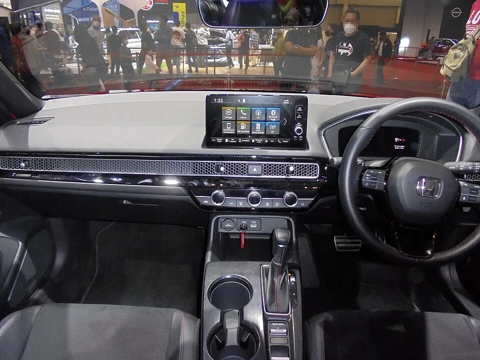 Factory cockpit reference. 2021 Honda Civic RS 1.5 FE1 interior (20211117)